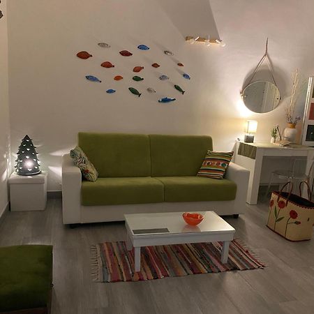 Iris Apartment, Comfort E Stile Nel Cuore Di Bisceglie Luaran gambar