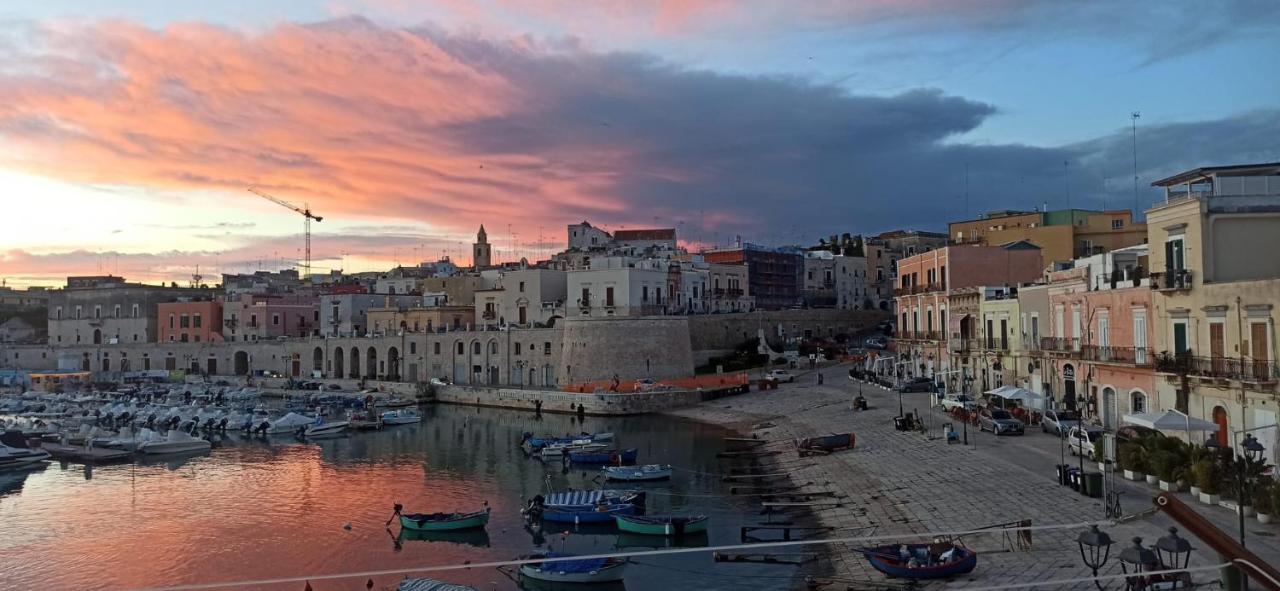 Iris Apartment, Comfort E Stile Nel Cuore Di Bisceglie Luaran gambar