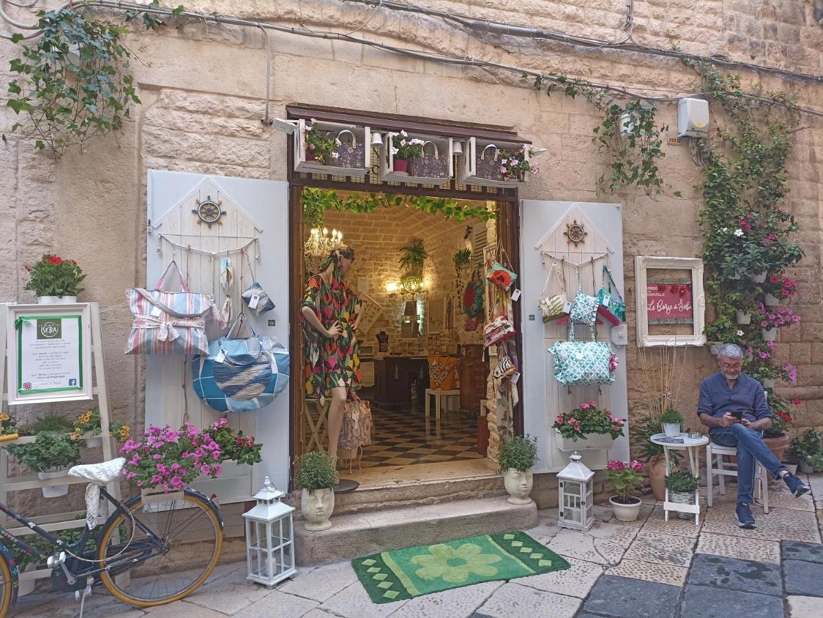 Iris Apartment, Comfort E Stile Nel Cuore Di Bisceglie Luaran gambar